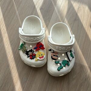 Toddler crocs
